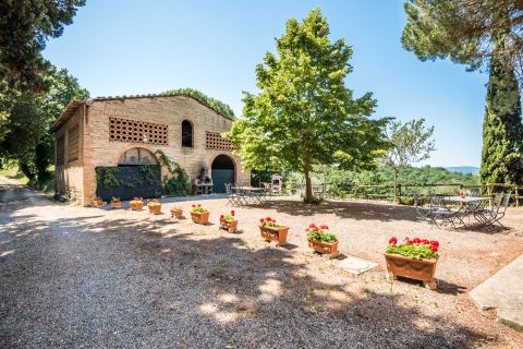 Castello Oliveto