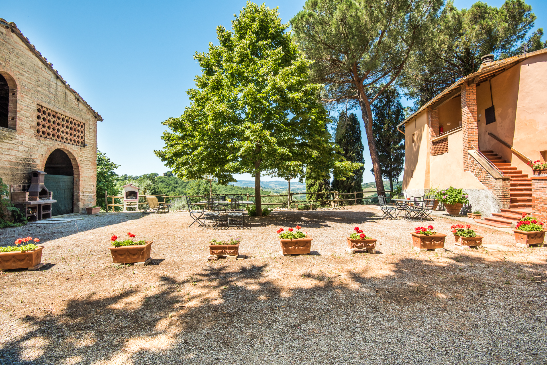 Castello Oliveto